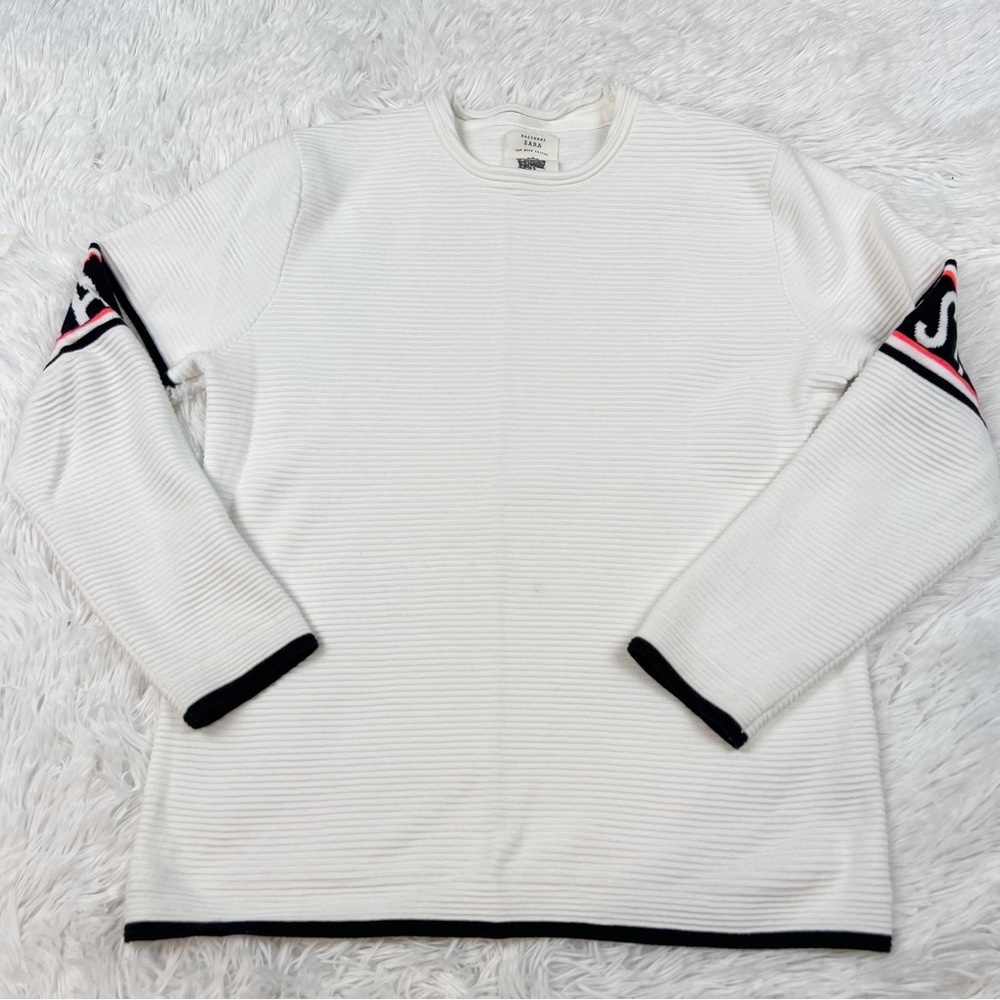 Zara boy’s long sleeve crew neck ribbed knit pullover sweater in white